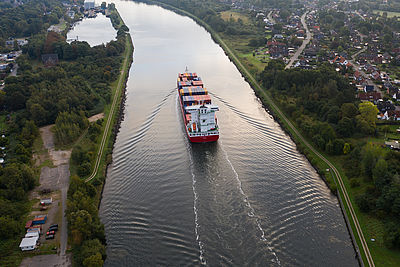 Luftaufnahme des Nord-Ostsee-Kanals