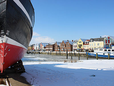 Husumer Hafen im Winter